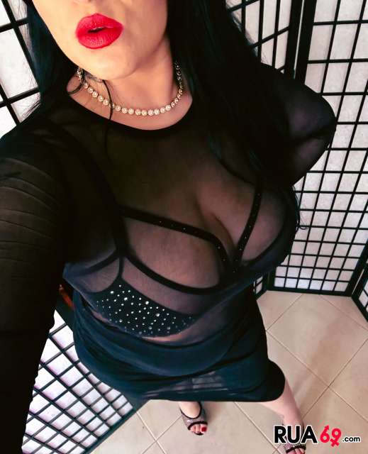 962236359 PORTUGUESA ALTO PADRÃO PARA HOMENS DE BOM GOSTO 519