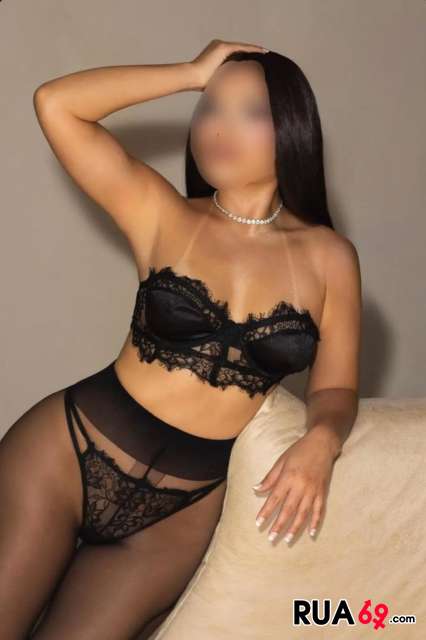Morena de luxo  426