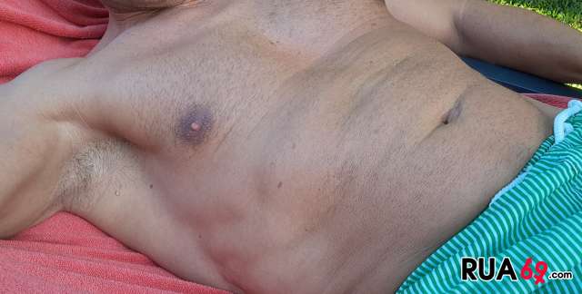Homem 43 anos, culto, educado e com corpo atlético  640